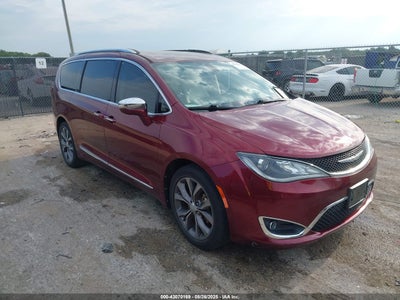 CHRYSLER PACIFICA 2017