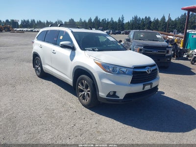 TOYOTA HIGHLANDER 2016