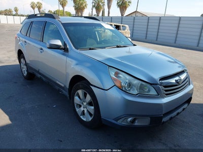 SUBARU OUTBACK 2012