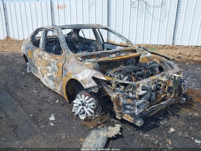 TOYOTA CAMRY 2023