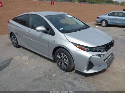 TOYOTA PRIUS PRIME 2021