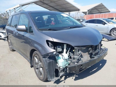 TOYOTA SIENNA 2020