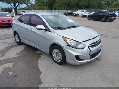 HYUNDAI ACCENT 2013