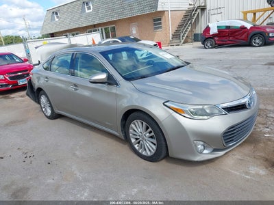 TOYOTA AVALON HYBRID 2015