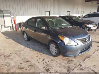 NISSAN VERSA 2015
