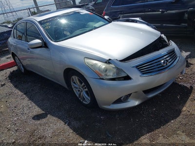 INFINITI G37 2013