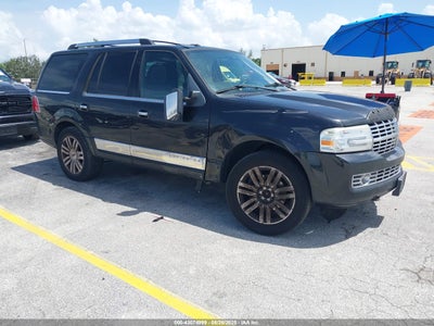 LINCOLN NAVIGATOR 2010