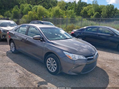 TOYOTA CAMRY 2017