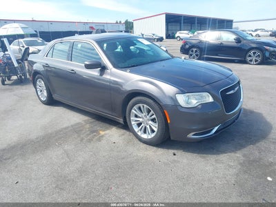 CHRYSLER 300 2019