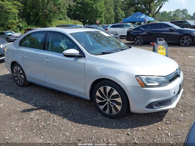 VOLKSWAGEN JETTA HYBRID 2013