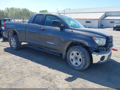 TOYOTA TUNDRA 2013