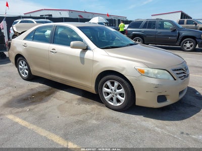 TOYOTA CAMRY 2011