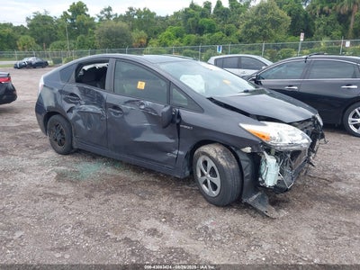 TOYOTA PRIUS 2015