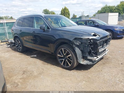 VOLVO XC90 2021