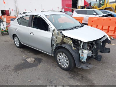 NISSAN VERSA 2016