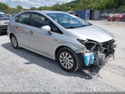 TOYOTA PRIUS PLUG-IN 2014