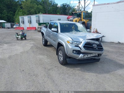 TOYOTA TACOMA 2017