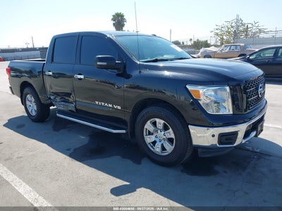 NISSAN TITAN 2019