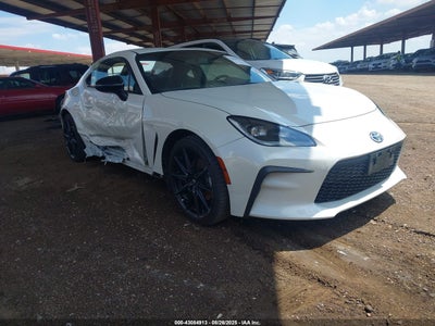 TOYOTA GR86 2023