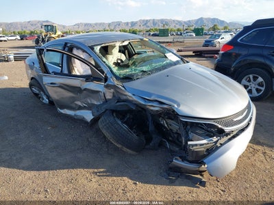 CHRYSLER 200 2016