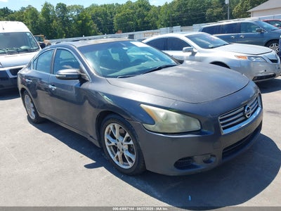 NISSAN MAXIMA 2012