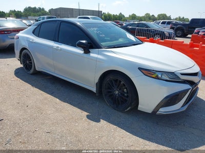TOYOTA CAMRY 2021