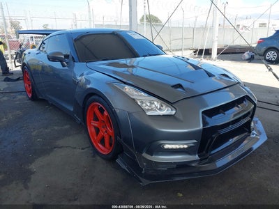 NISSAN GT-R 2014