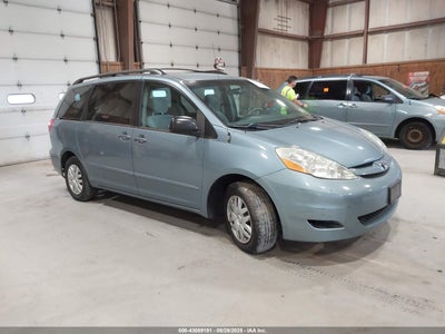TOYOTA SIENNA 2006