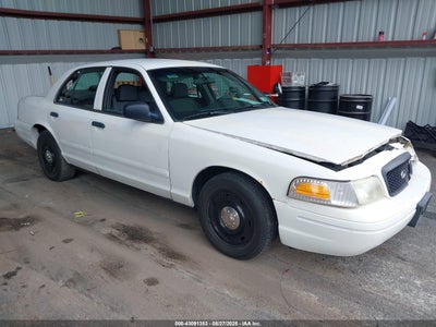 FORD CROWN VICTORIA 2003