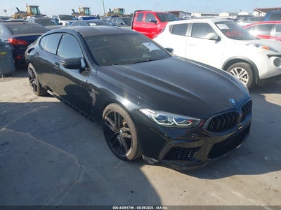 BMW M8 GRAN COUPE 2021