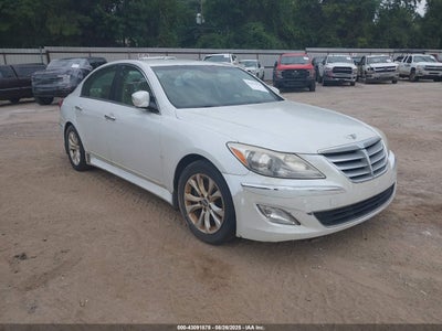 HYUNDAI GENESIS 2013