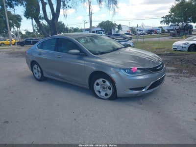CHRYSLER 200 2016