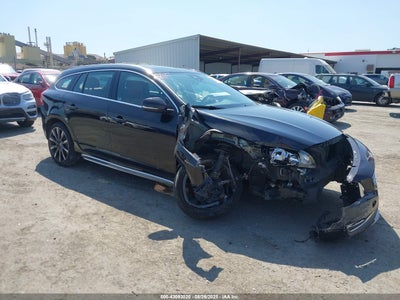VOLVO V60 2015