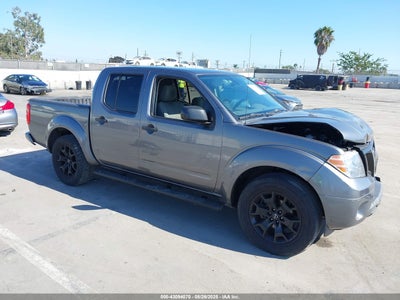NISSAN FRONTIER 2021