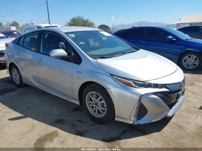 TOYOTA PRIUS PRIME 2021