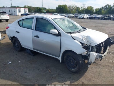 NISSAN VERSA 2018