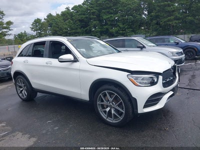 MERCEDES-BENZ GLC 300 2021
