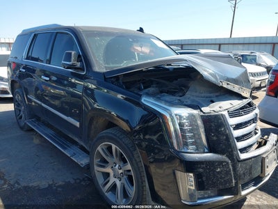 CADILLAC ESCALADE 2015