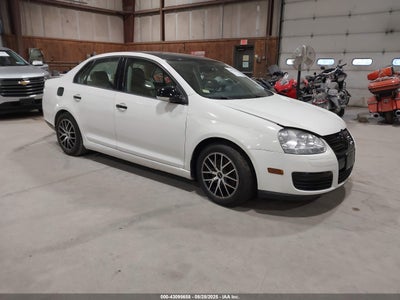VOLKSWAGEN JETTA 2010