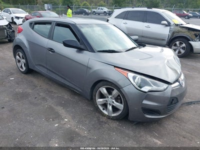 HYUNDAI VELOSTER 2015
