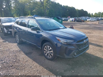 SUBARU OUTBACK 2025