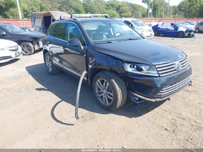 VOLKSWAGEN TOUAREG 2016