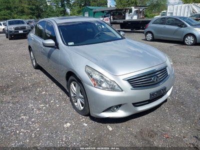 INFINITI Q40 2015