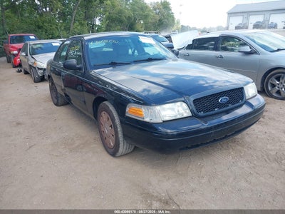 FORD CROWN VICTORIA 2010