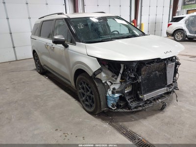 KIA CARNIVAL MPV HYBRID 2025