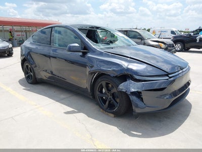 TESLA MODEL Y 2026