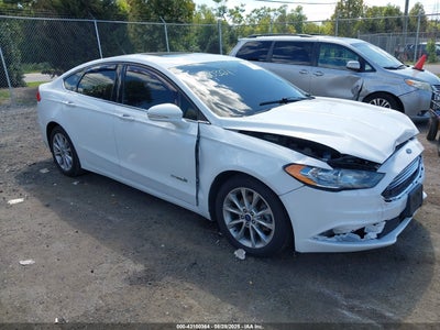 FORD FUSION HYBRID 2017