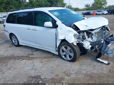 TOYOTA SIENNA 2019