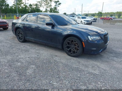 CHRYSLER 300 2018