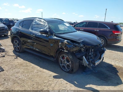 ALFA ROMEO STELVIO 2022